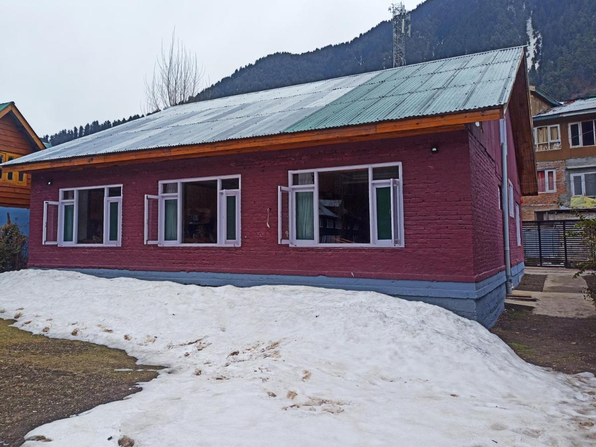 Hotel Lidder Palace Pahalgām Exterior foto
